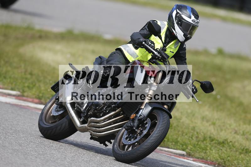 /Archiv-2024/17 01.05.2024 Speer Racing ADR/Schnuppertraining